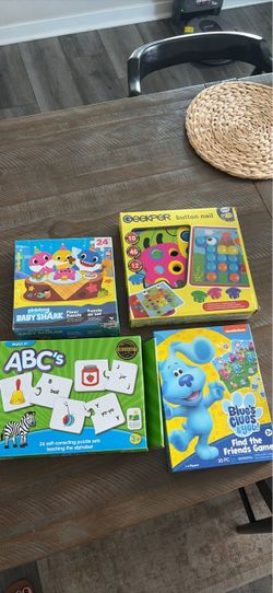 Board games, puzzles, and peg games..