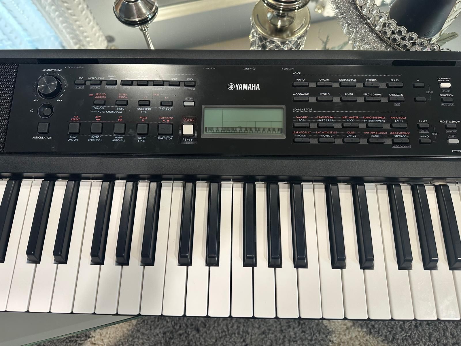 Yamaha PSR-EW320