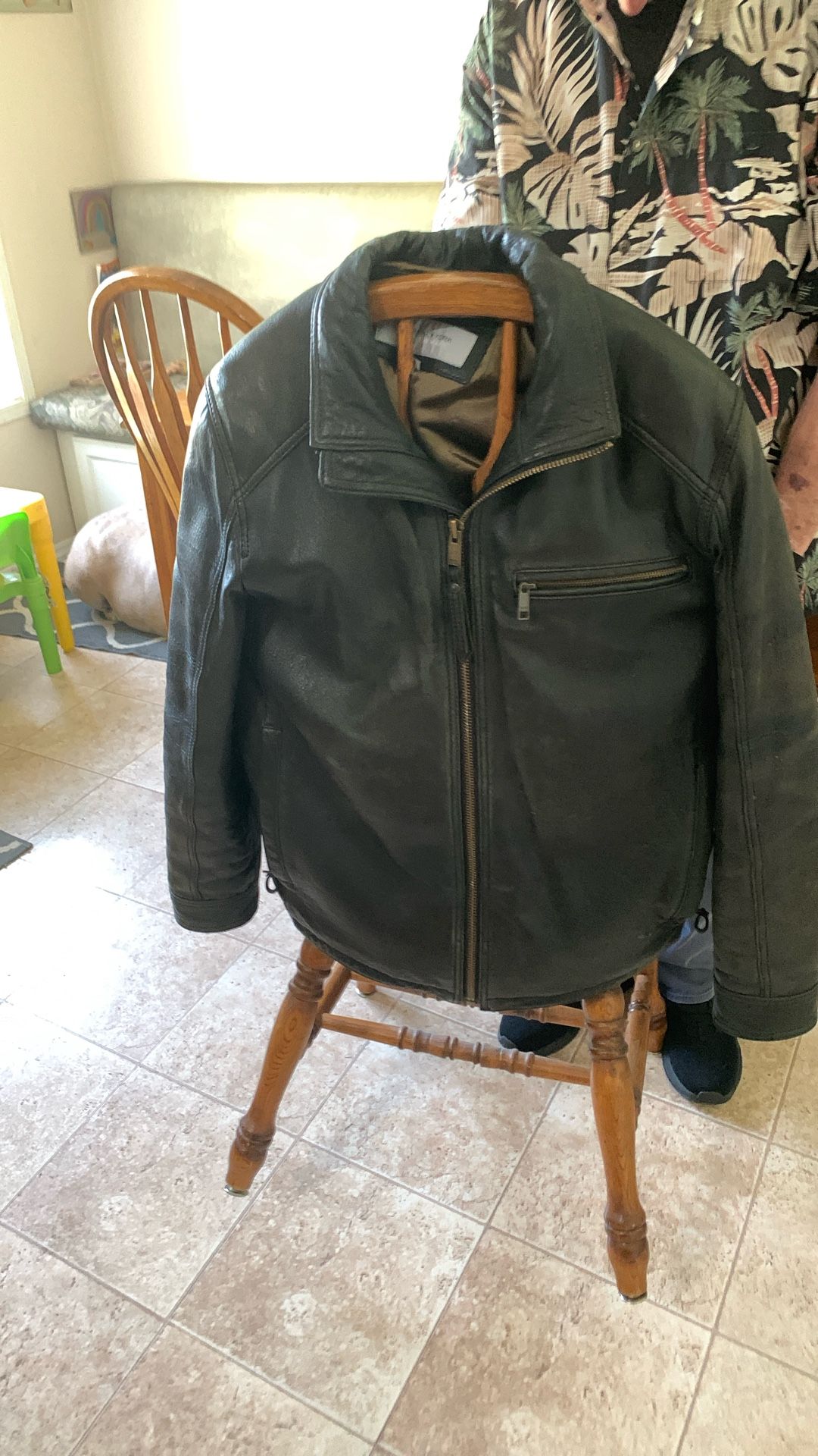 Men’s Size Large Leather jacket