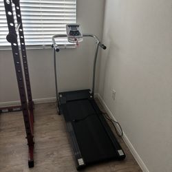 Compact Foldable Treadmill – Space-Saving