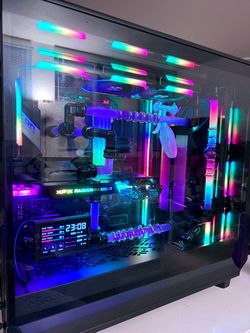 Gaming PC — Ryzen 9 5900X / Radeon 6900 XT / 32GB DDR4 / 2TB SSD / Custom Liquid Cooling Loop