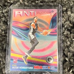 Victor Wembenyama Basketball Card 