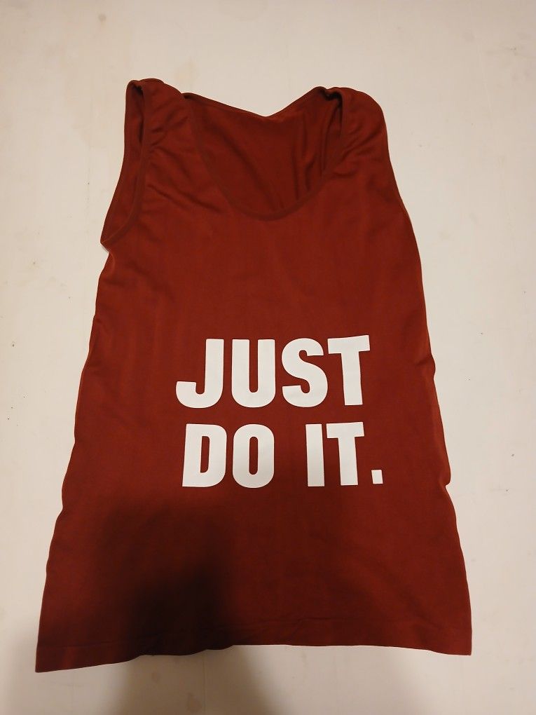 Women's Tops Size L 