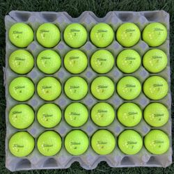 30 Golf ⛳️ Balls Titleist Prov1 Yellow 