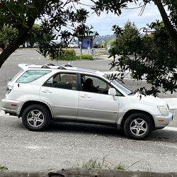 Lexus SUV 330RX used 2004