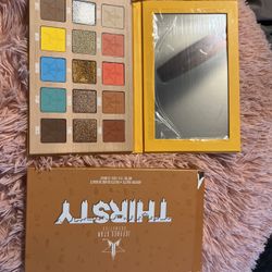 Jeffree Star Blood Thirsty Pallete 