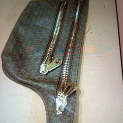 MICHAEL KORS DOUBLE ZIPPER SIGNATURE LOGO BELT BAG