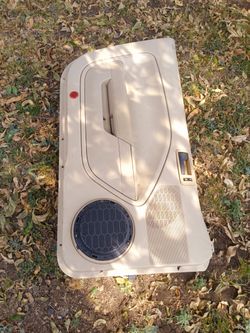 05-09 Ford Mustang Driver Door Panel 