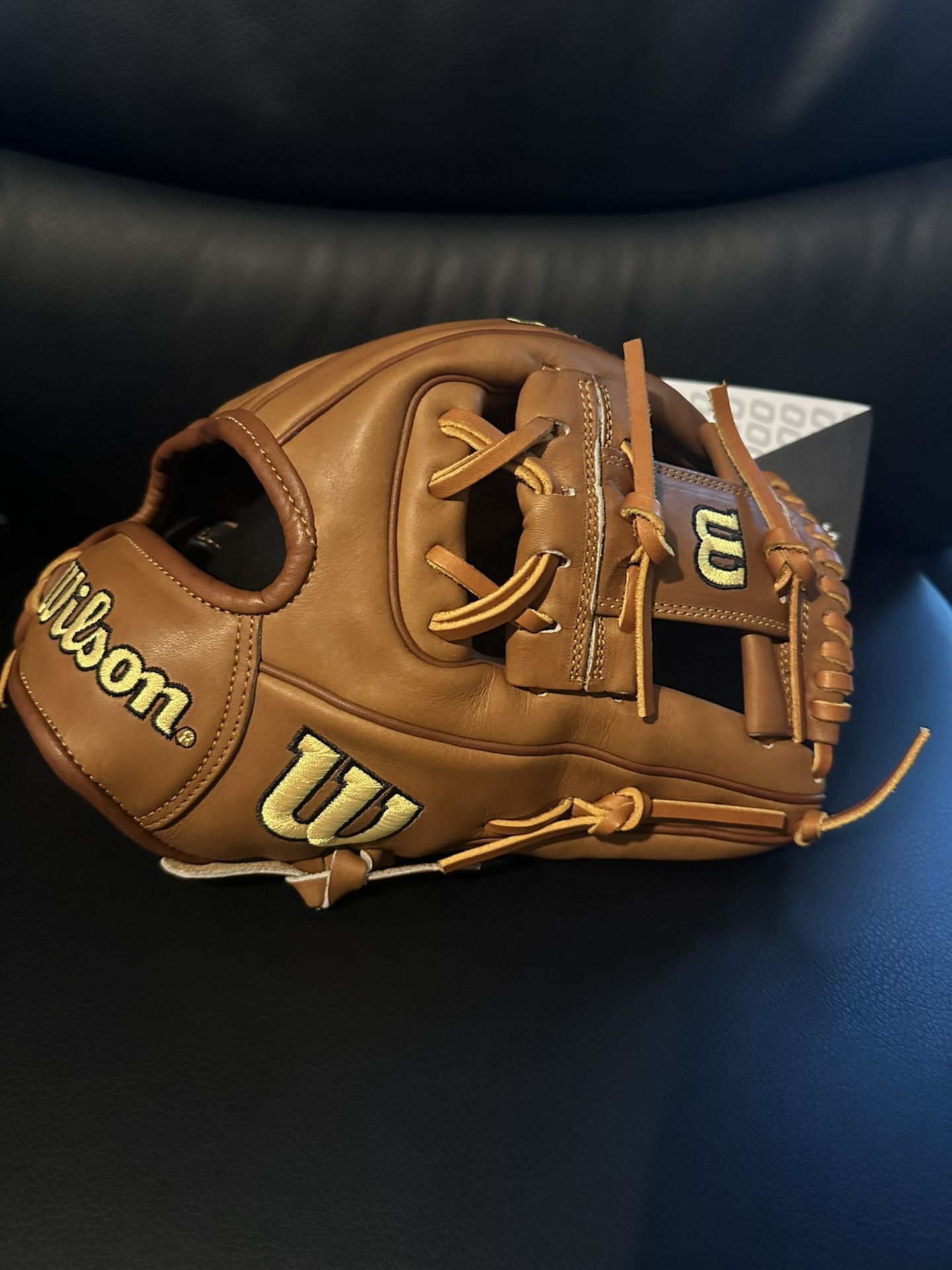 Wilson A2000 1975 Infield Glove