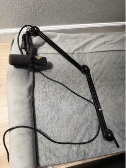 Shure SM7b with Rode PSA1 Boom Arm