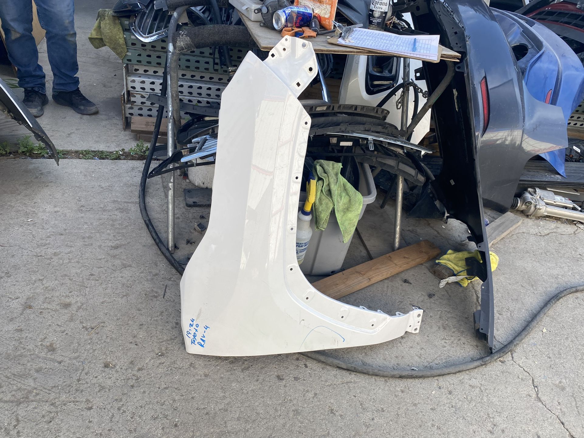 2019-2024 Toyota RAV4 Right Fender