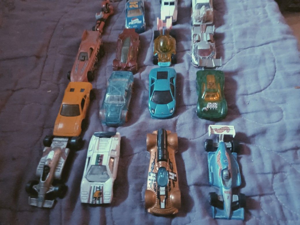 Old Hot Wheel Cars Good Condition