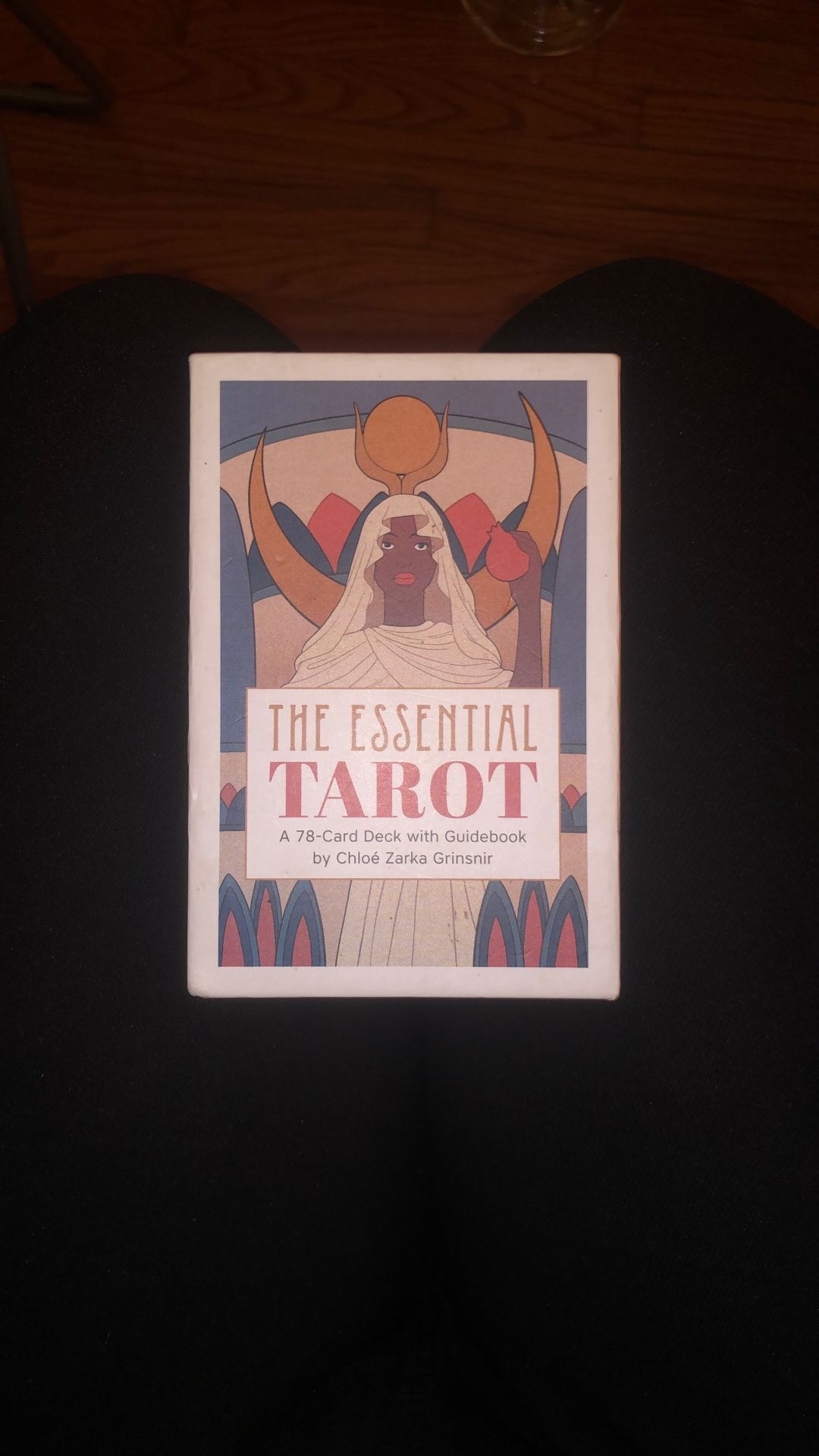 THE ESSENTIAL TAROT 78 CARD DECK