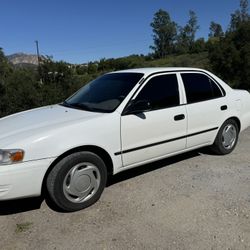 2000 Toyota Corolla