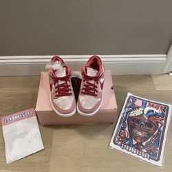 Nike sb dunk low strangelove skateboards (special box) best sale