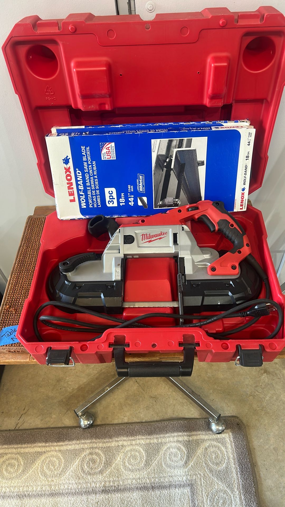 Milwaukee Portable Bandsaw