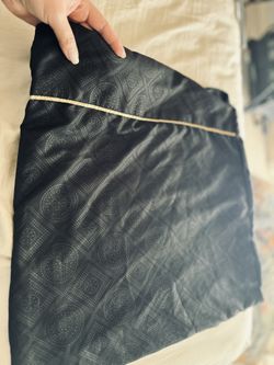 Steven Madden King Sheets