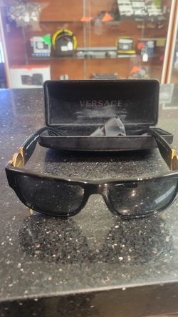 Versace VE 4369 Sunglasses IN FACTORY CASE.