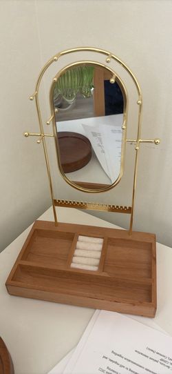 Jewelry organizer