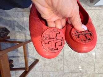 Zapatos size 7 Tori