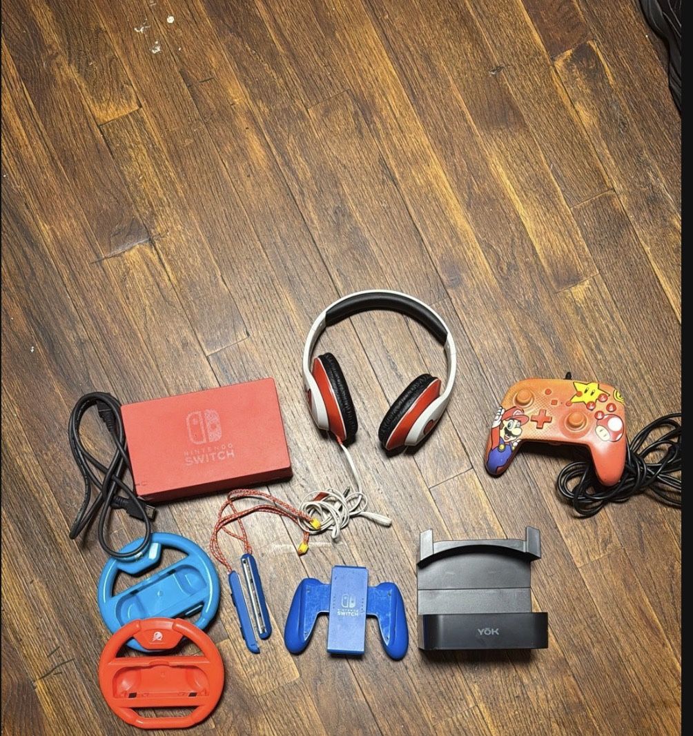 Nintendo Switch Super Mario Edition Accessories