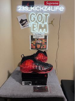 Brand new Nike Air Foamposite one “Stranger Things size 13  with all the pins.