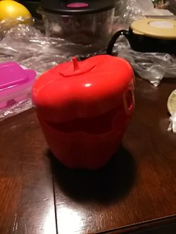 Tupperware Red bell pepper