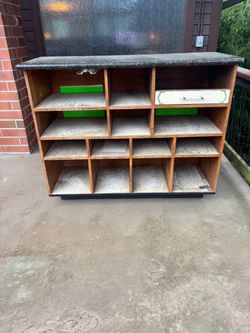 Storage cabinet