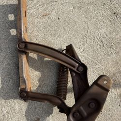 Chevy C10 Hood hingle