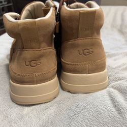 UGG unisex boots for men size 6, for women size 7.5 to 8 new without box, I accept offers
