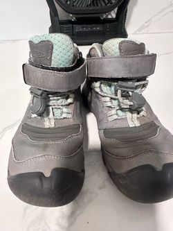 Keen toddler hiking boots