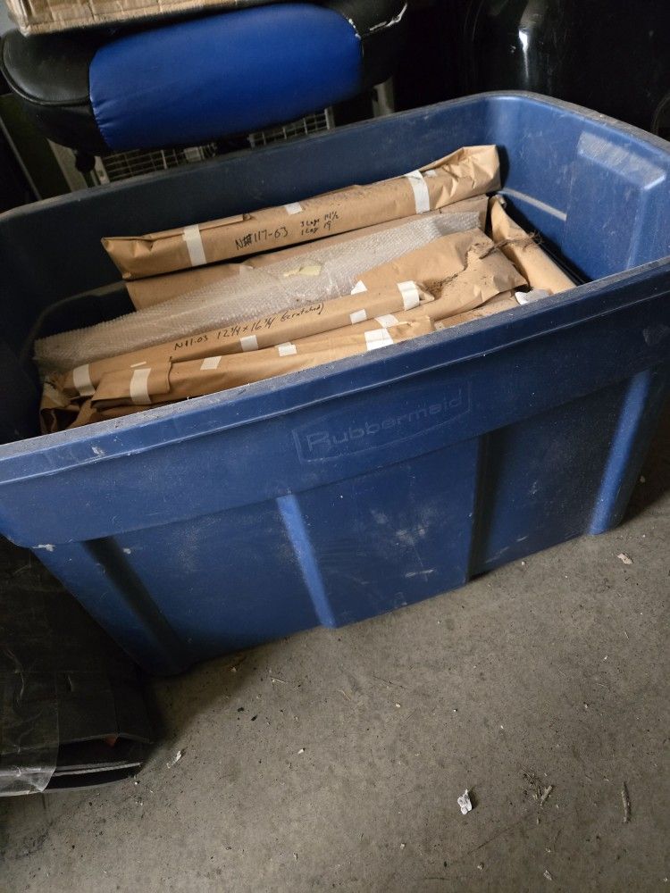 HUGE LOT of metal frames for pictures art prints possibly 50 or so frames in all some assembly required **hardware currently not included, but if I fi