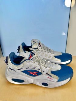 Reebok Iverson Legacy Sneakers – Worn Only Twice