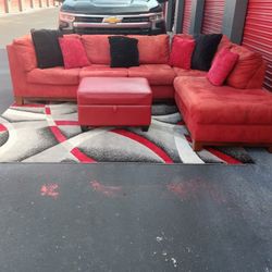 Sectional Couch with Ottoman 