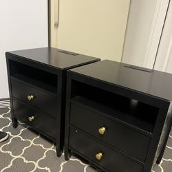 Set of two back nightstand with power station 