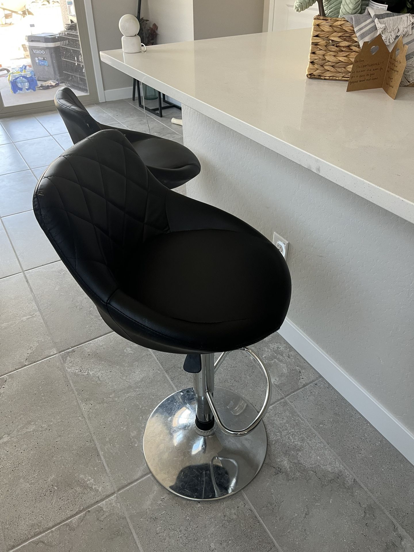 2 Bar Stools