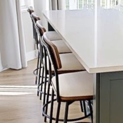 4 Barstools- Counter Height- Like New 