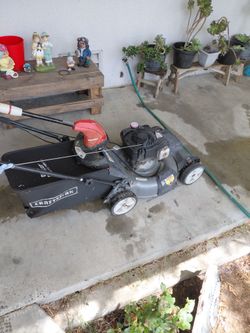 Self propelled craftsman lawnmower