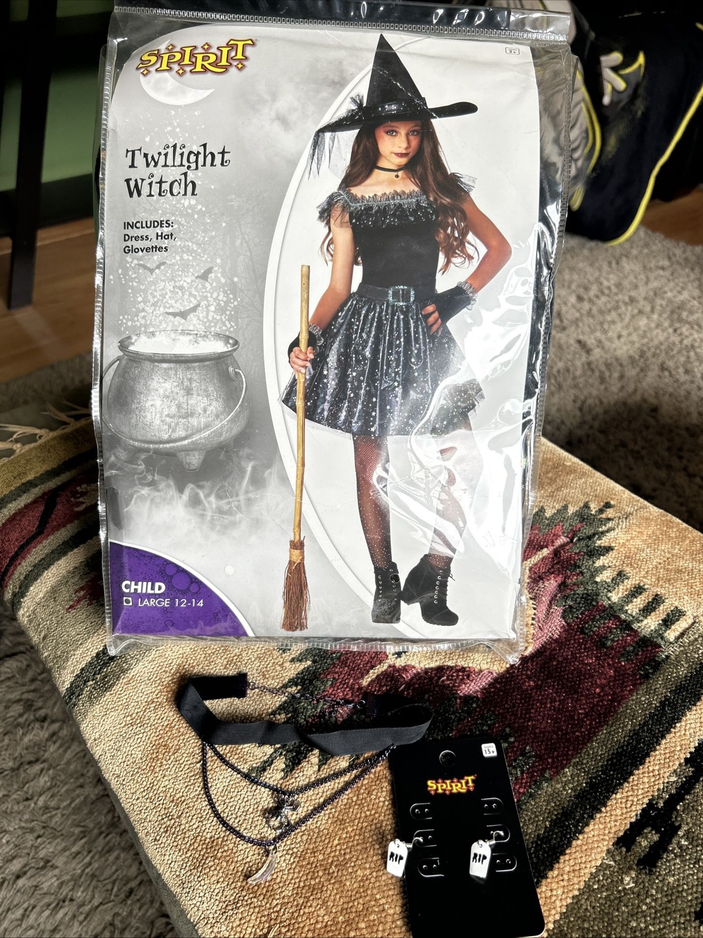 Like New Used 1 Time Comes With Costume, Earrings, Necklace!