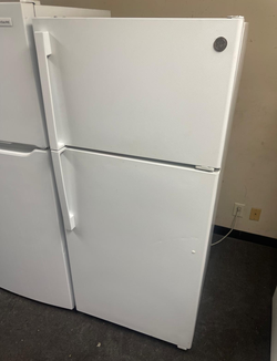 GE Top Freezer Fridge – White, clean interior, standard size