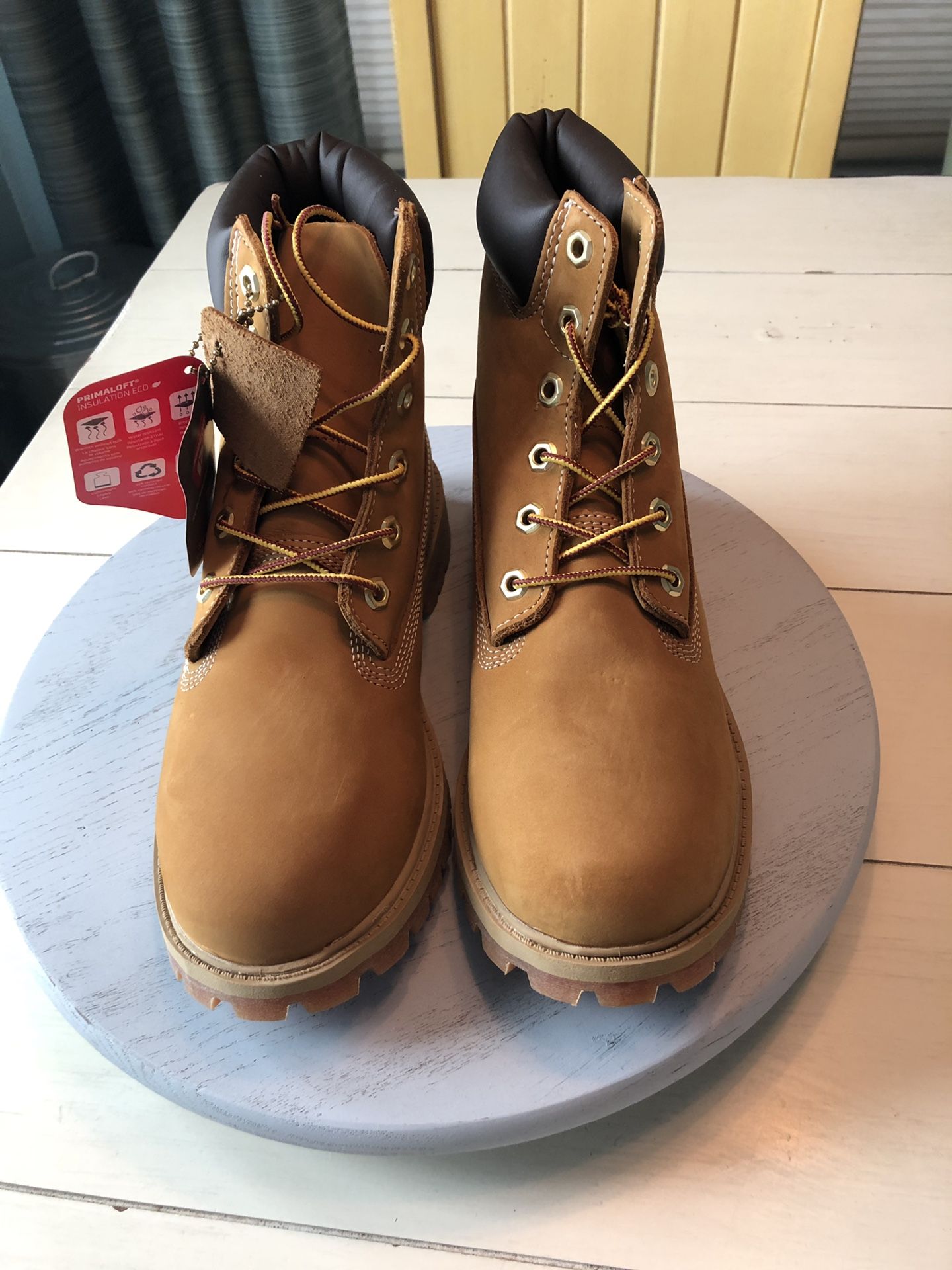 Young Mens Size 6.5 Timberland Boots