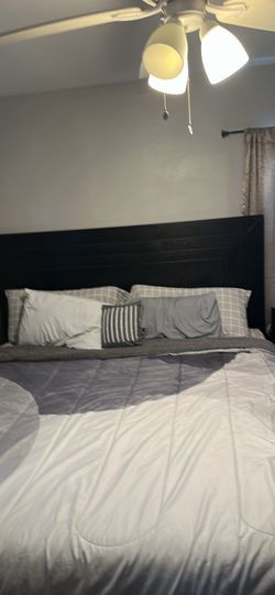 Bedroom set