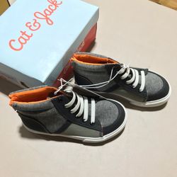 Cat & Jack Boys’ Toddler Shoes Size 8
