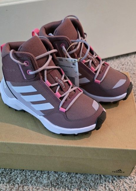 Addidas Girl Hiking Boots