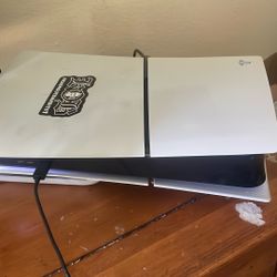 PS5 Slim Disc Edition 1TB (2024)