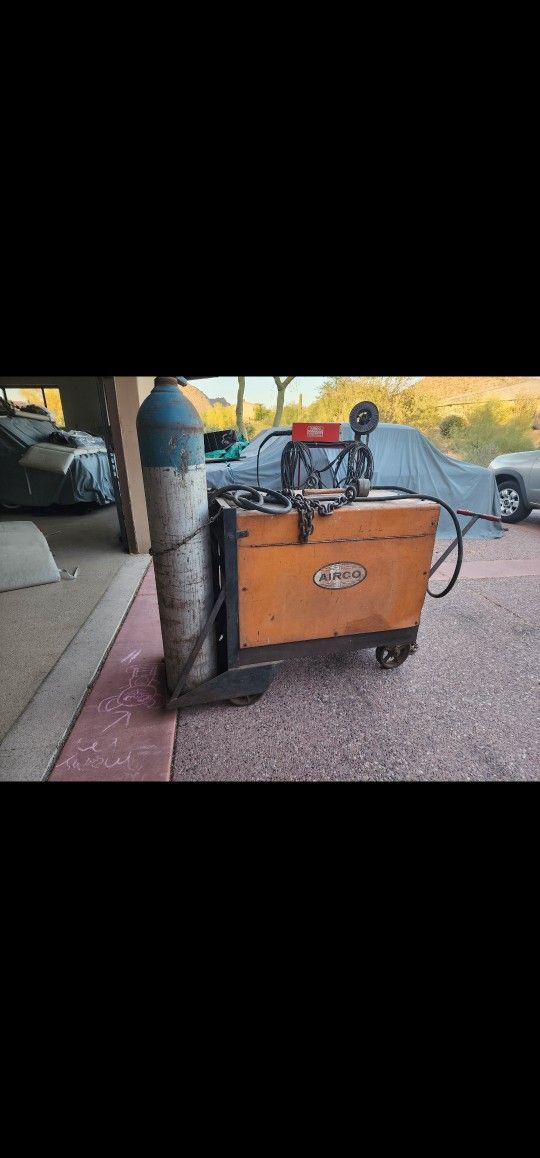 AIRCO Mig Welder With Wire Feeder