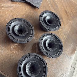 db drive wdx 6x5 all 4 really loud 