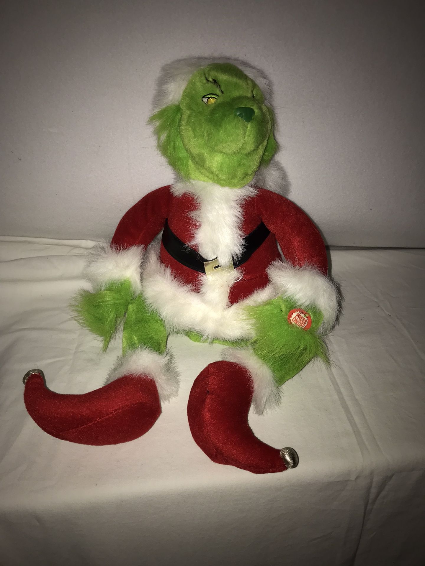 Dr Seuss’How The grinch stole Christmas Stuffed Figure