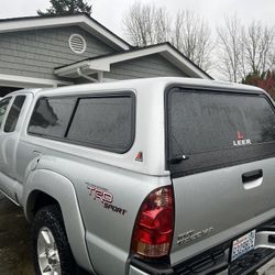 Leer Toyota Tacoma 6ft Canopy 05-15