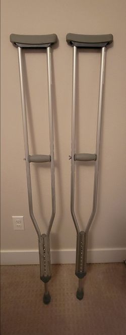 Nova aluminum crutches